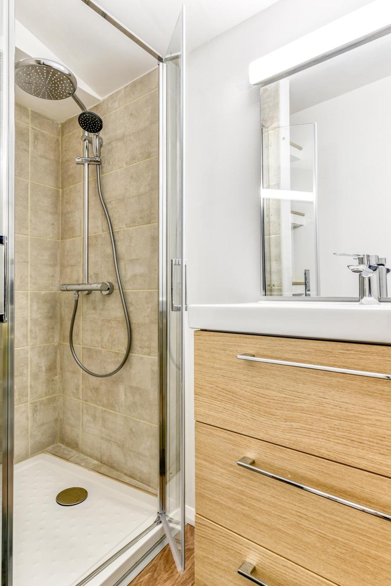 Cote Palais 2-Climatise-Netflix-Fibre Apartment Carcassonne Luaran gambar